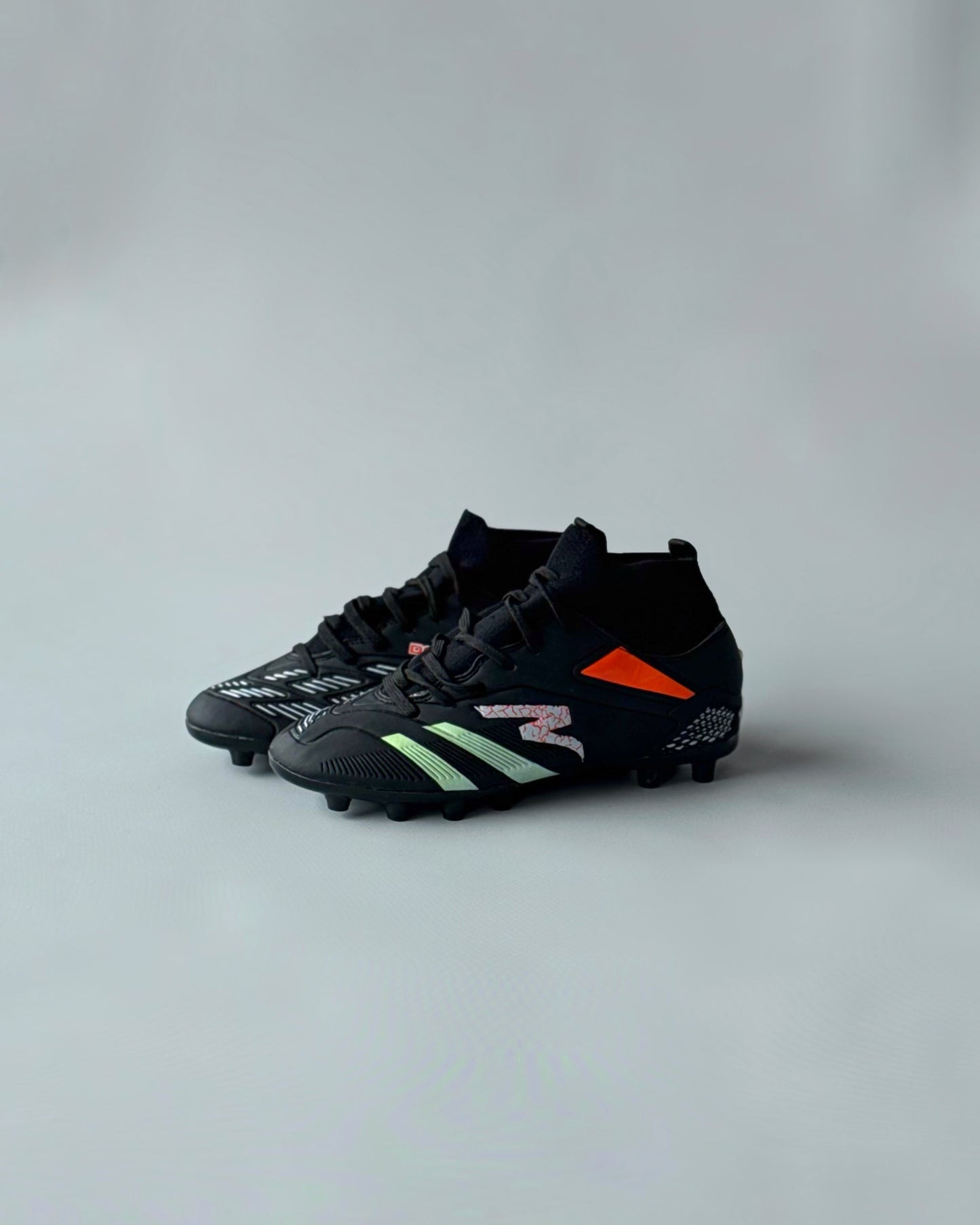 FELO DELTA+ HARD GROUND ANKLE BOOTS BLACK