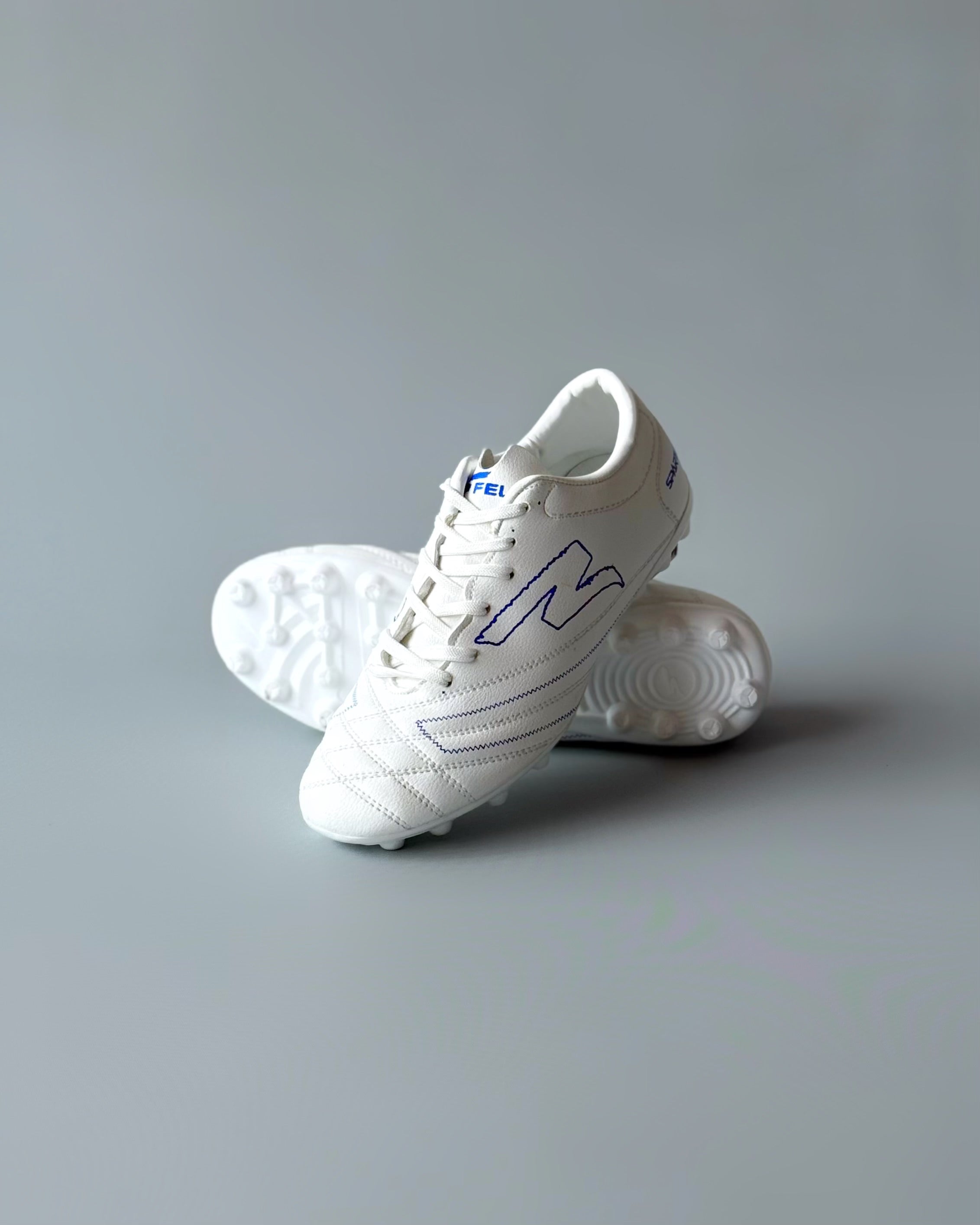 FELO SPARTA MULTI STUD BOOT WHITE